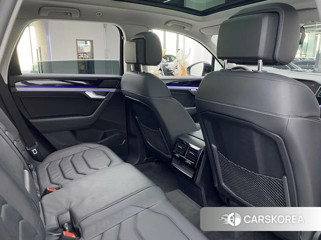 Volkswagen Touareg id 3840745 из Китая 8