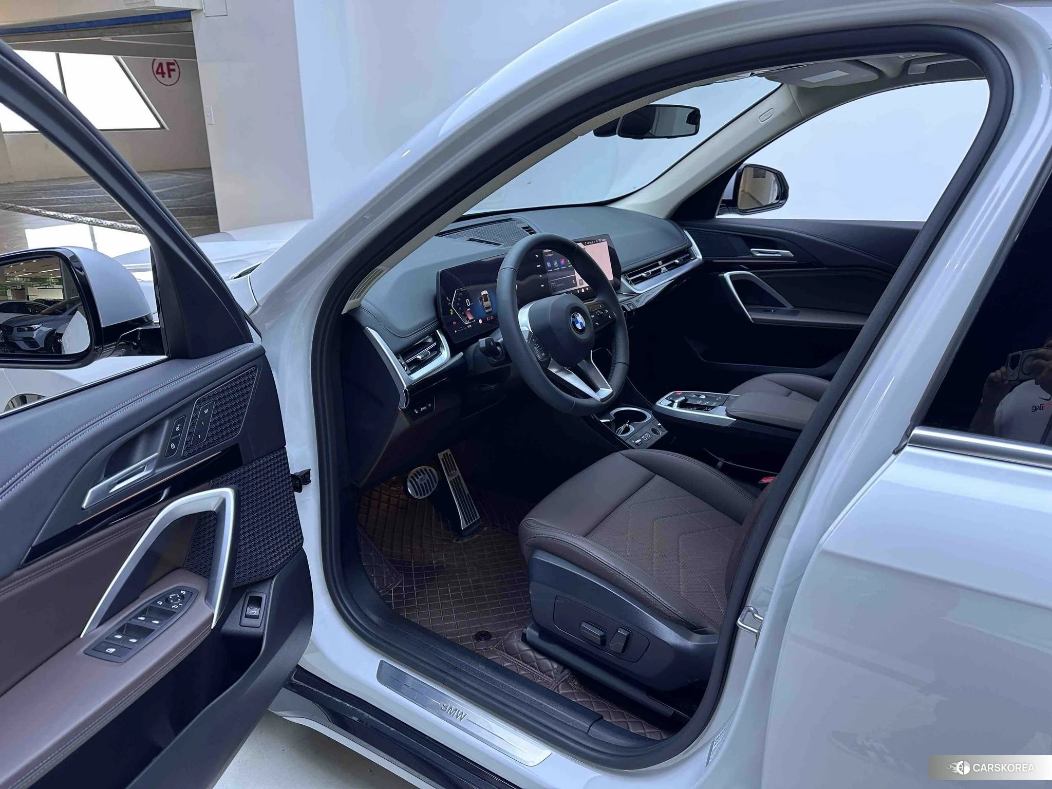 BMW X1 id 4455292 из Китая 8