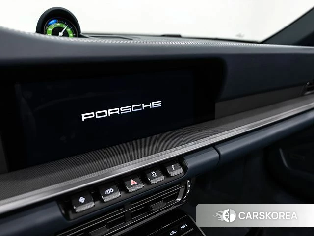 Porsche 911(992) id 3838629 из Кореи 8