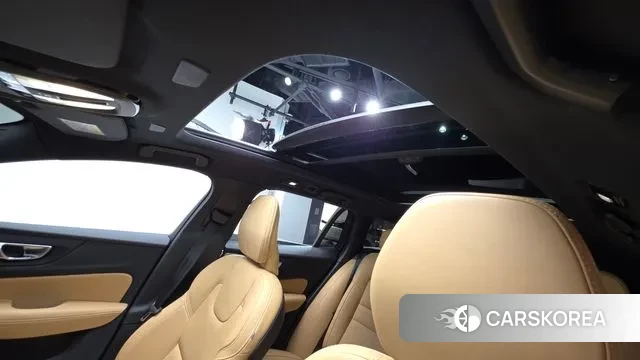 Volvo V60 Cross-Country 2nd Generation id 3388301 из Кореи 8