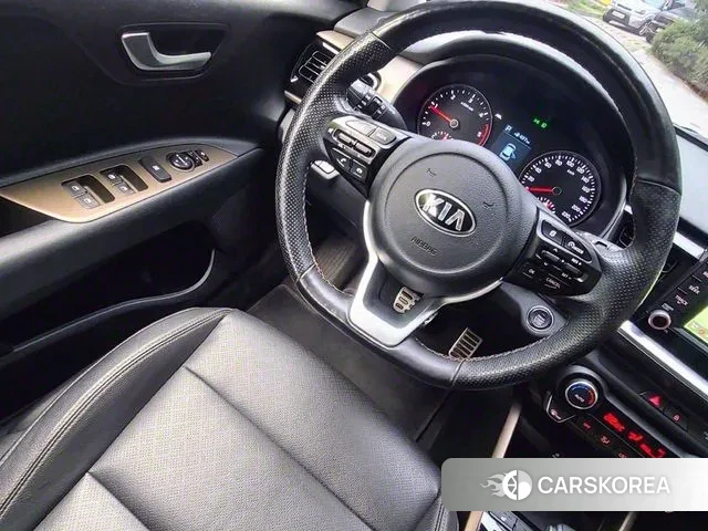 Kia Stonic id 3029470 из Кореи 8