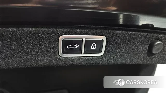 Hyundai Grandeur (GN7) id 2900192 из Кореи 8