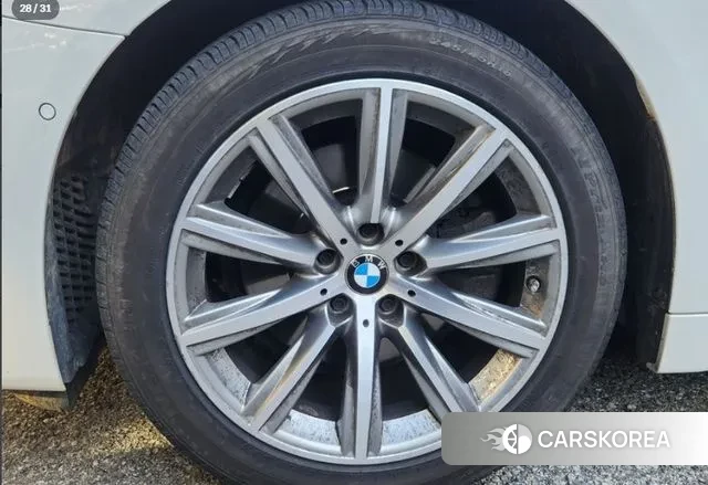 BMW 5 Series (G30) id 3339429 из Кореи 8