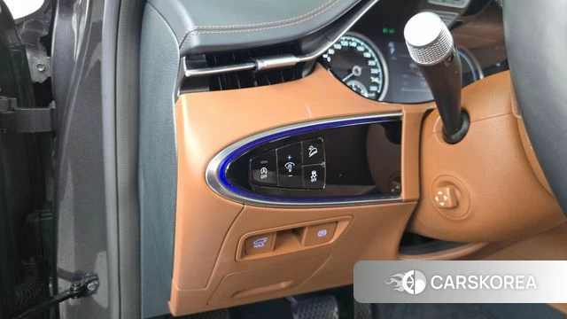Genesis GV70 id 4736284 из Кореи 8