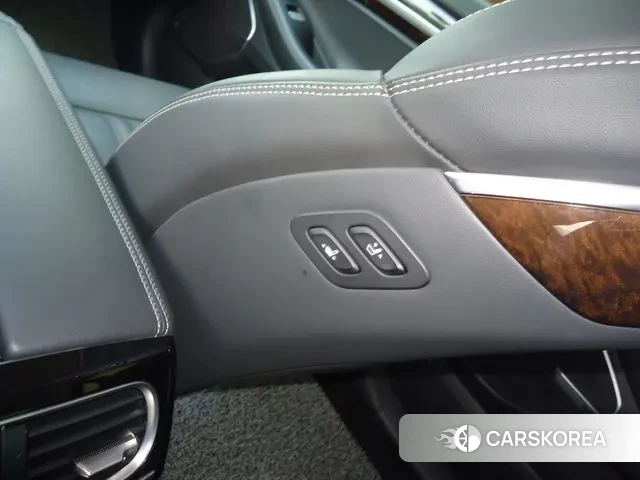 Genesis G90 id 2965783 из Кореи 8