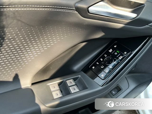 Audi Q6L e-tron id 4276727 из Китая 8