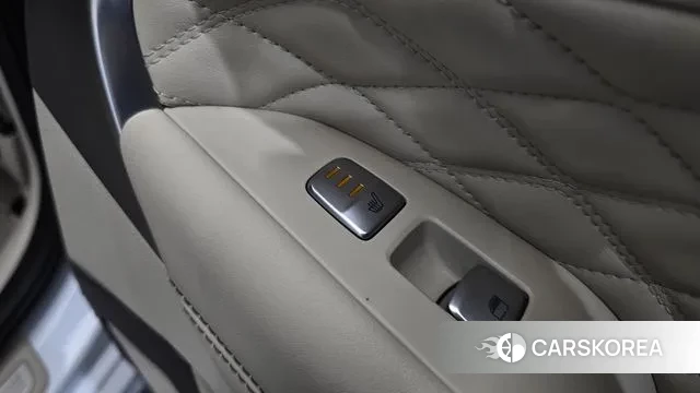 Genesis G70 id 3713691 из Кореи 8