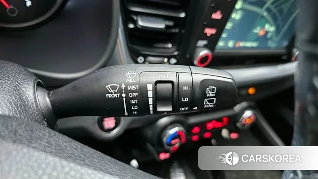 Kia Stonic id 2941352 из Кореи 8