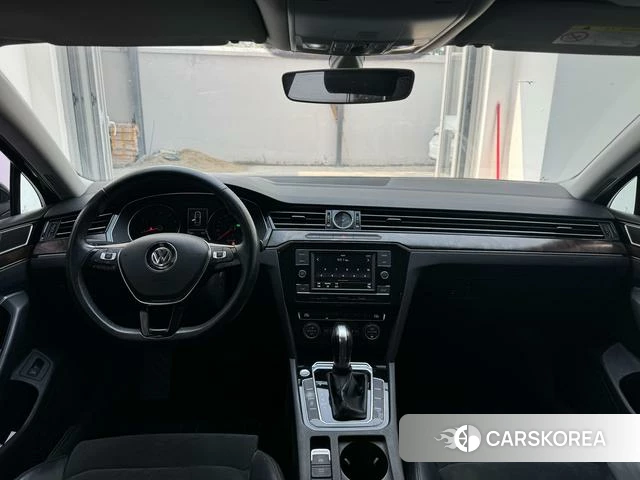 Volkswagen Magotan id 4240330 из Китая 8