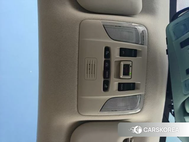 Toyota Corolla id 4207684 из Китая 8