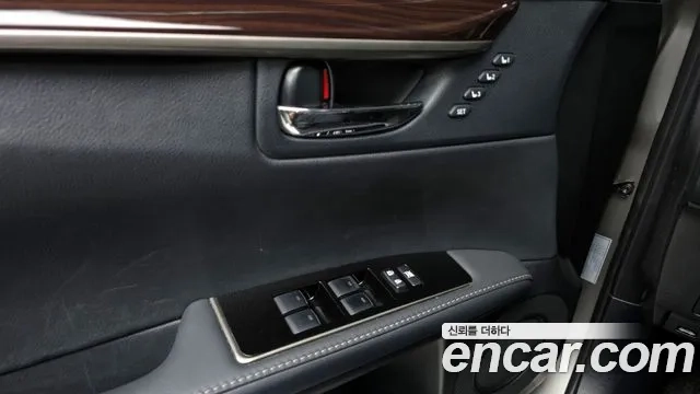 Lexus New ES300h id 2860577 из Кореи 8