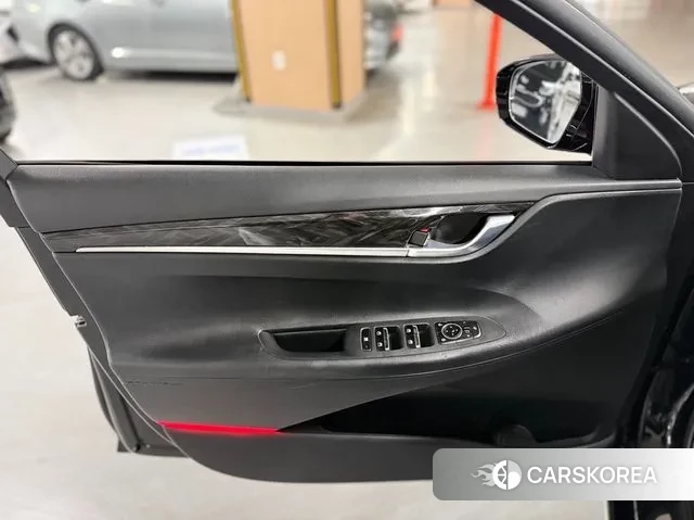 Hyundai Grandeur IG id 3708919 из Кореи 8