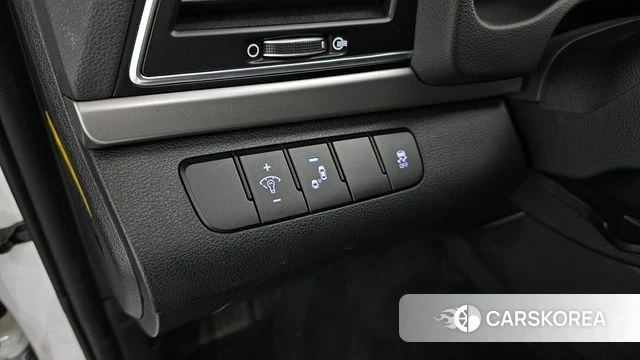 Hyundai Avante AD id 4672686 из Кореи 8