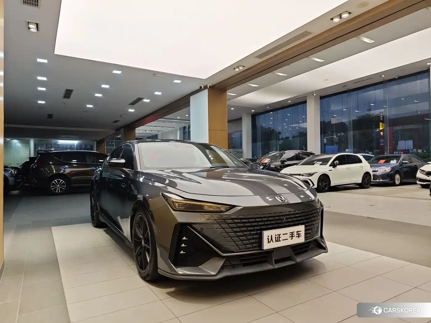 Chang'an Changan UNI-V id 4576282 из Китая 8