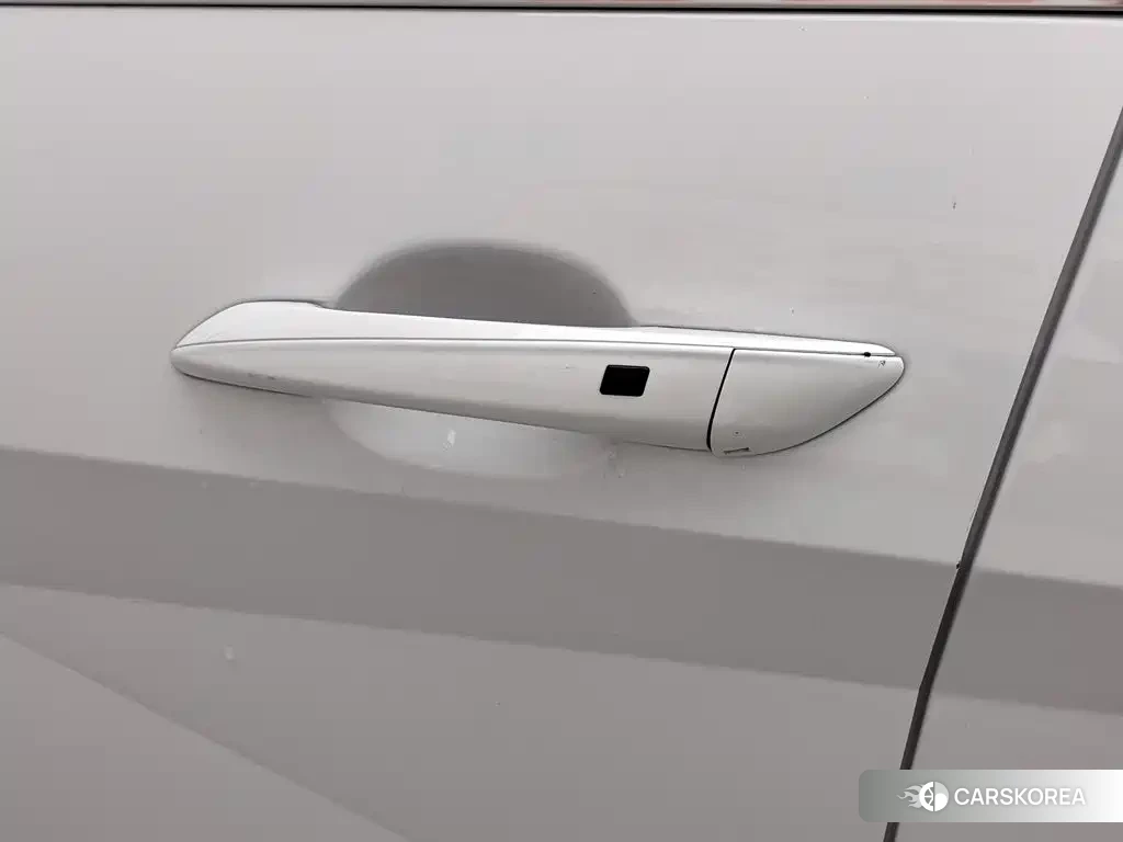 Hyundai Elantra id 4654587 из Китая 8