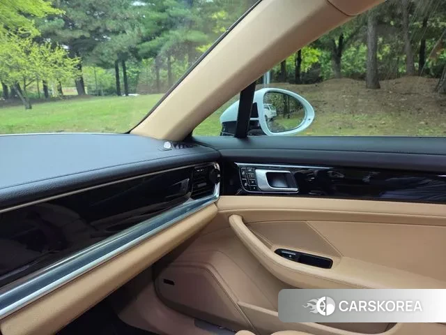 Porsche Panamera (971) id 3274962 из Кореи 8