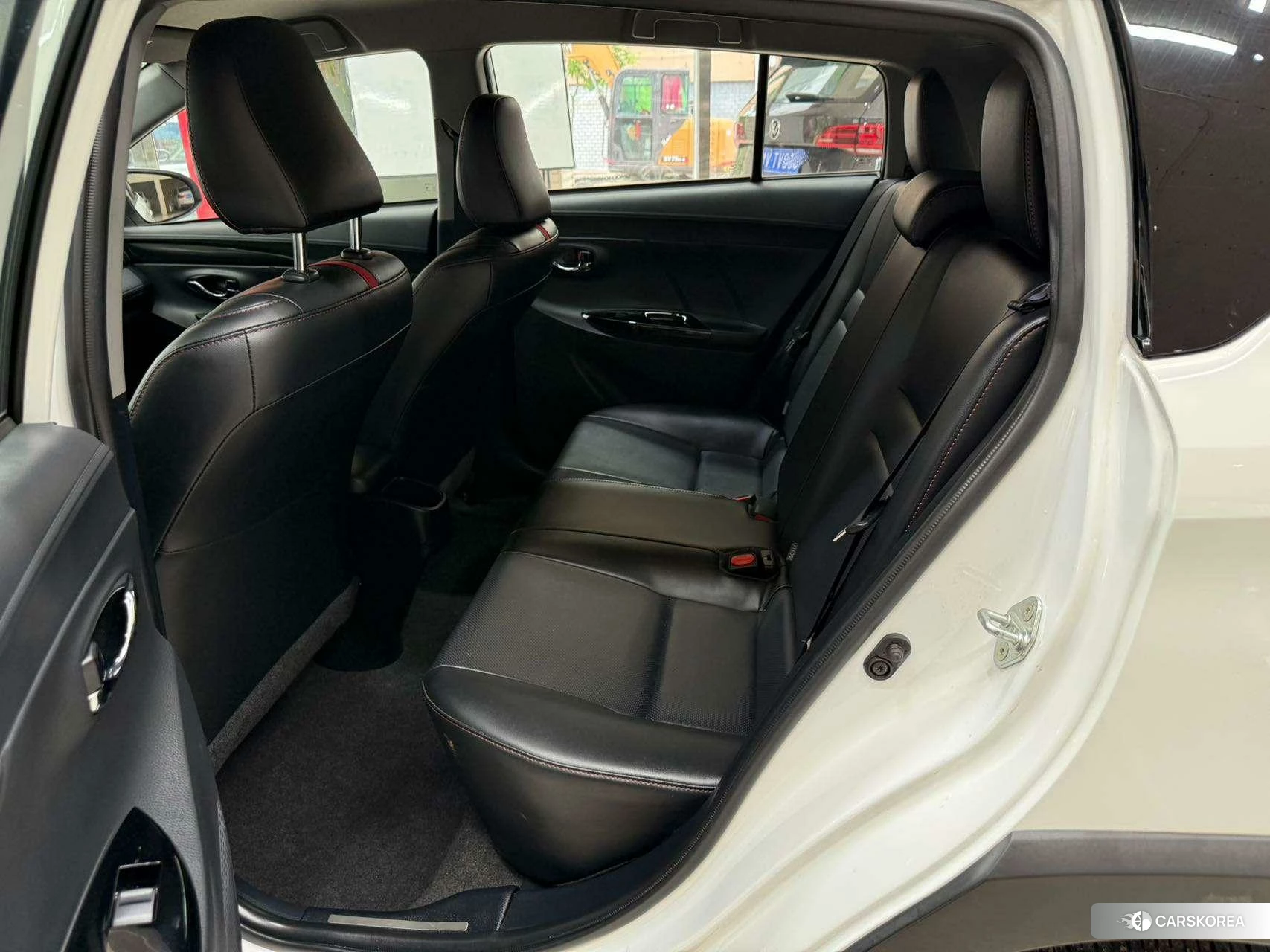 Toyota Yaris L id 4453711 из Китая 8