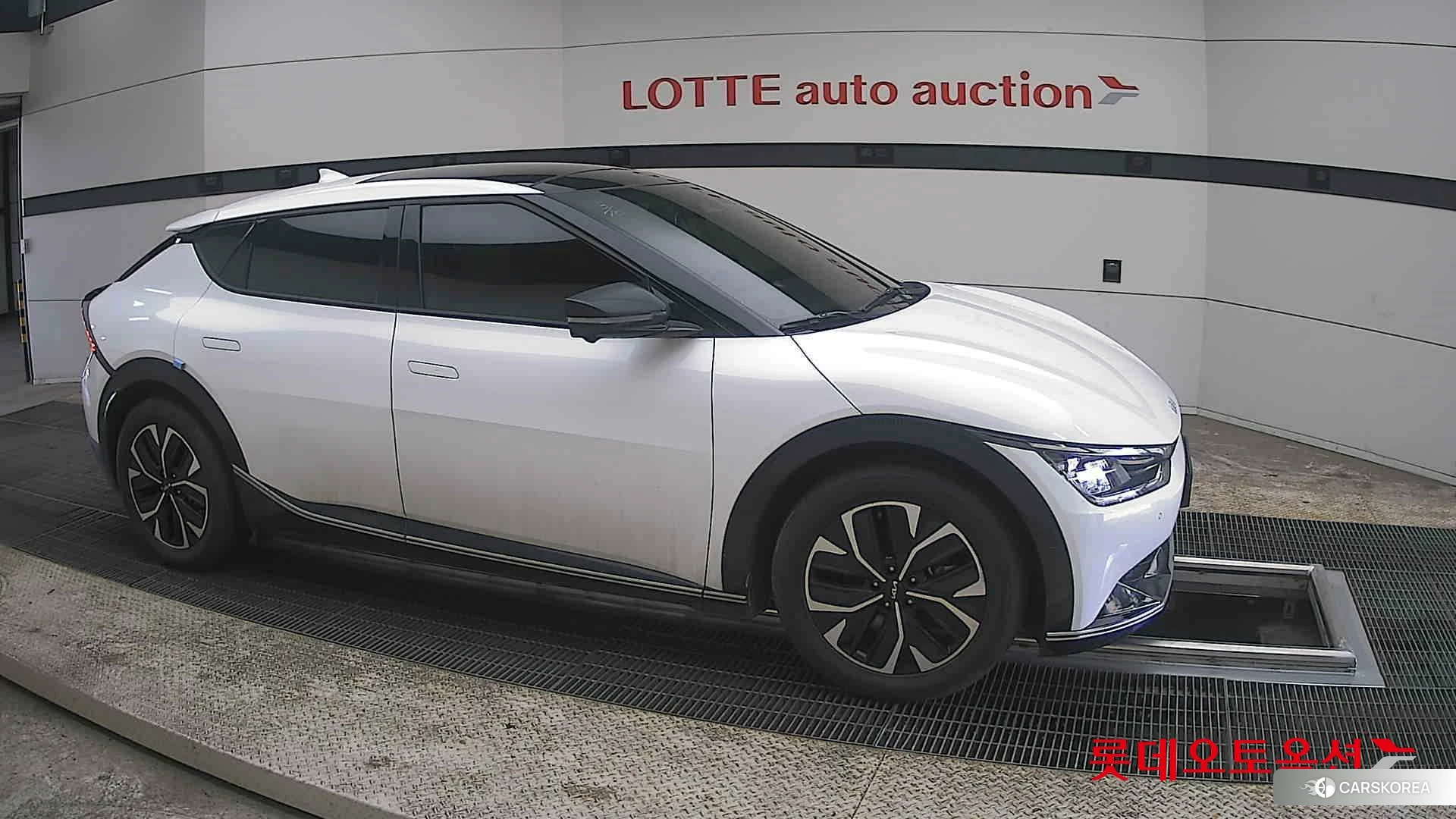 Kia EV6 id 3882087 из Кореи 8