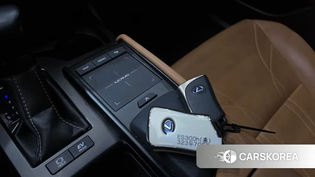 Lexus ES300h 7th generation id 4402146 из Кореи 8