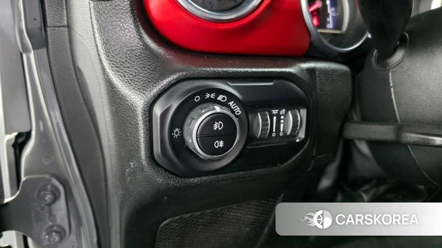 Jeep Wrangler (JL) id 3934793 из Кореи 8