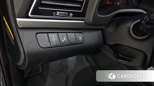 Hyundai Avante AD id 3709297 из Кореи 8