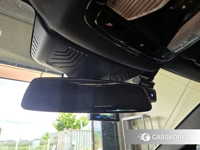 BMW 5 Series (G30) id 3054113 из Кореи 8