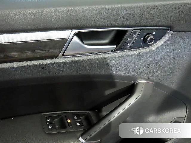 Volkswagen The New Passat id 4305031 из Кореи 8