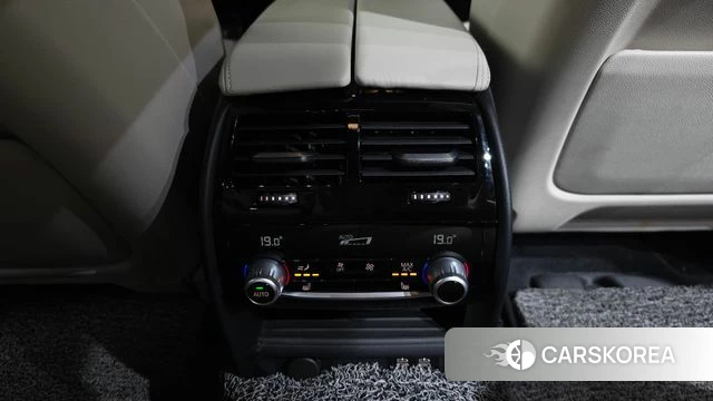 BMW 5 Series (G30) id 4775487 из Кореи 8