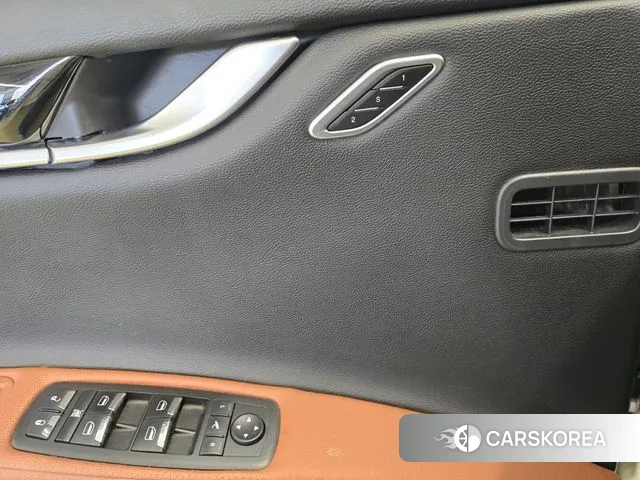 Maserati Ghibli id 3757059 из Кореи 8