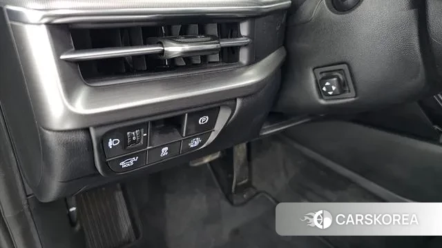 Hyundai Grandeur Hybrid (GN7) id 2889428 из Кореи 8