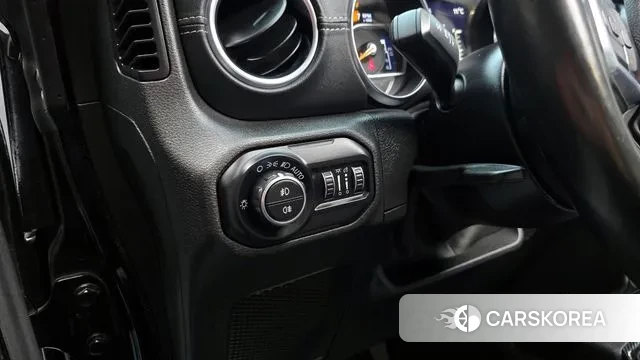 Jeep Wrangler (JL) id 3264364 из Кореи 8