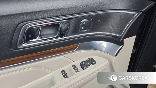 Ford Explorer id 3583159 из Кореи 8