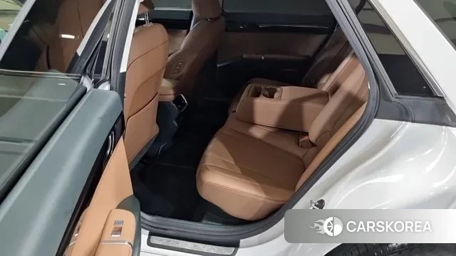 Hyundai Grandeur Hybrid (GN7) id 3047832 из Кореи 8