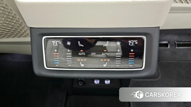 Audi e-Tron id 3843584 из Кореи 8