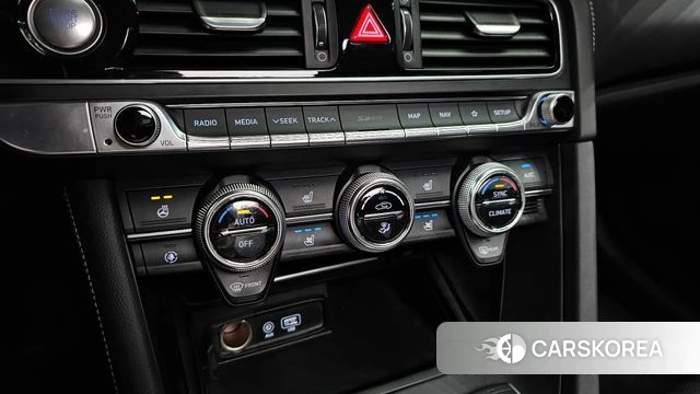 Genesis G70 id 4614975 из Кореи 8