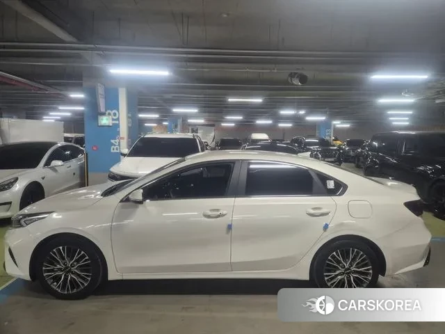 Kia Come New K3 id 3572505 из Кореи 8