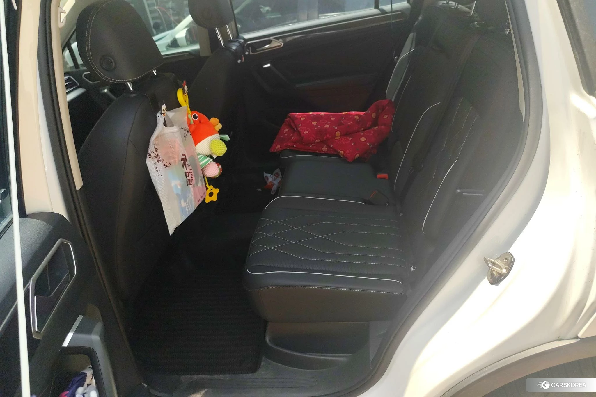 Volkswagen Tiguan L id 4452838 из Китая 8