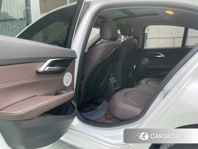 BMW 1 series id 4348778 из Китая 8