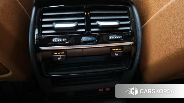 BMW 5 Series (G30) id 4268762 из Кореи 8