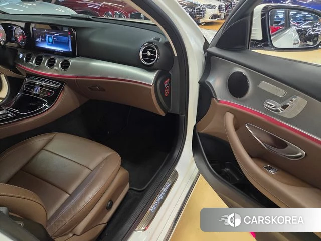 Mercedes-Benz E-Class W213 id 4689101 из Кореи 8