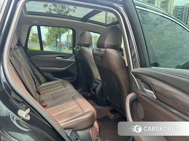 BMW X3 id 4387618 из Китая 8