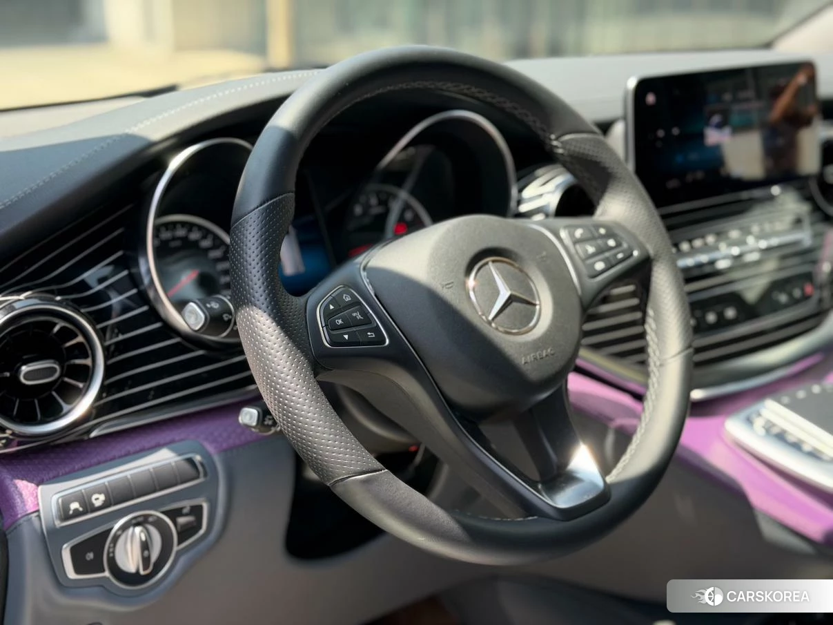Mercedes-Benz V-class id 4498906 из Китая 8