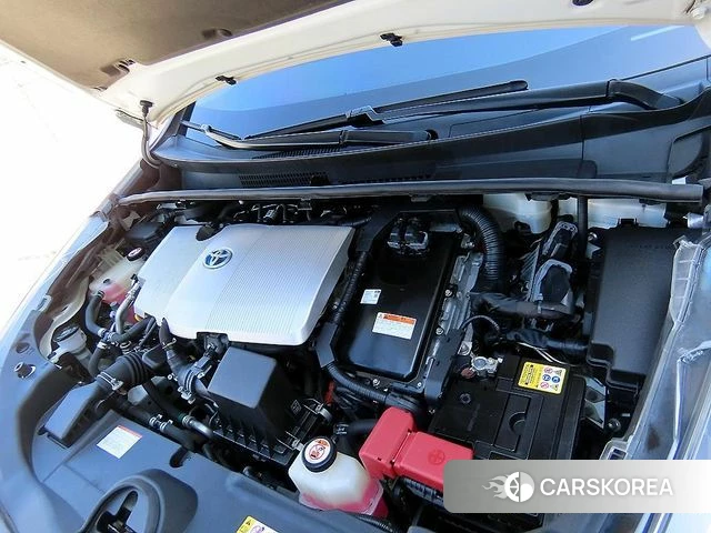 Toyota Prius 4th Generation id 4403528 из Кореи 8