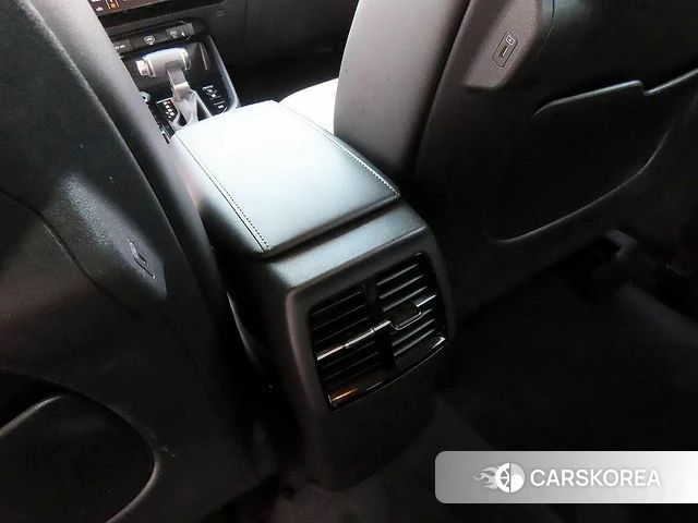 Kia Di Ol Nu Niro id 3812185 из Кореи 8