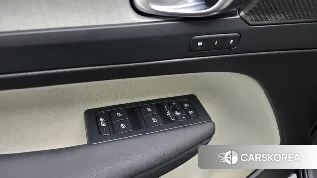 Volvo XC40 id 3745900 из Кореи 8