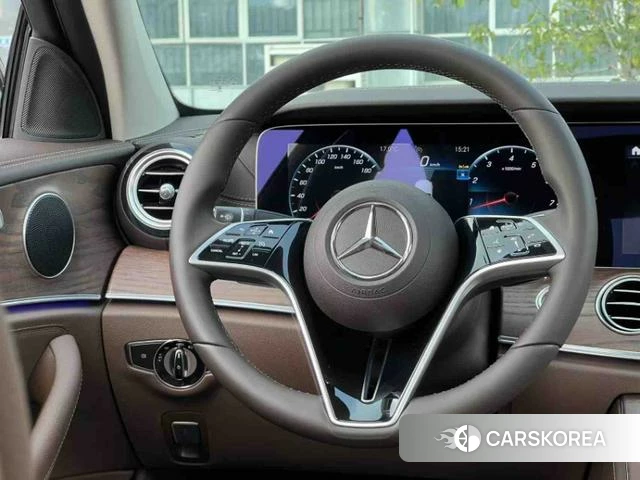 Mercedes-Benz E-class id 4297343 из Китая 8