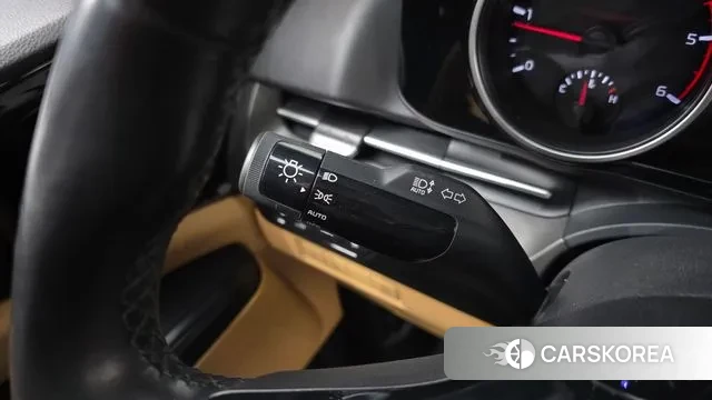 Kia Carnival 4th generation id 3525080 из Кореи 8