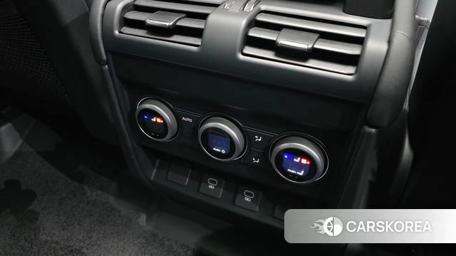 Land Rover Defender (L663) id 3841284 из Кореи 8