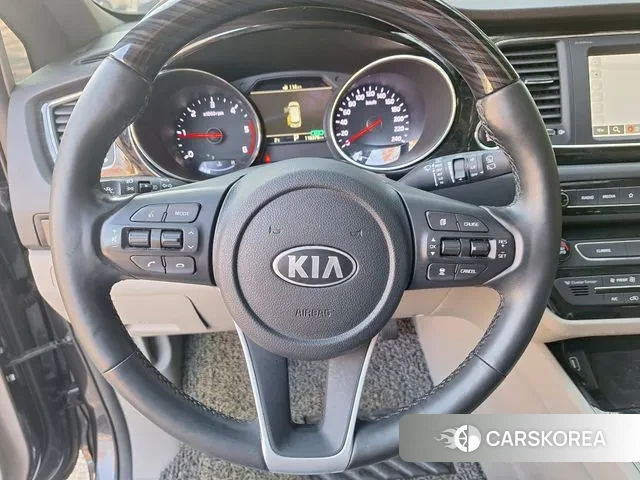 Kia The New Carnival id 3449284 из Кореи 8