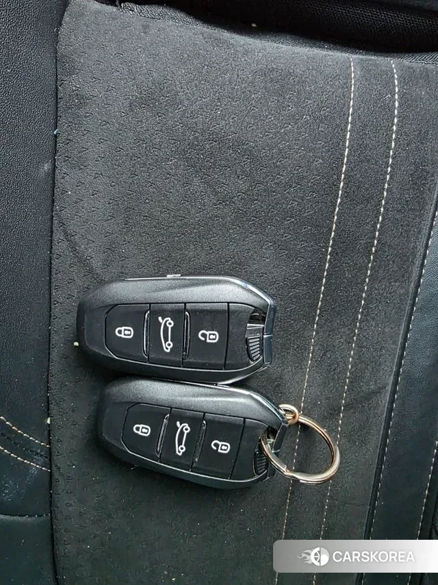 Peugeot 5008 second generation id 3448148 из Кореи 8